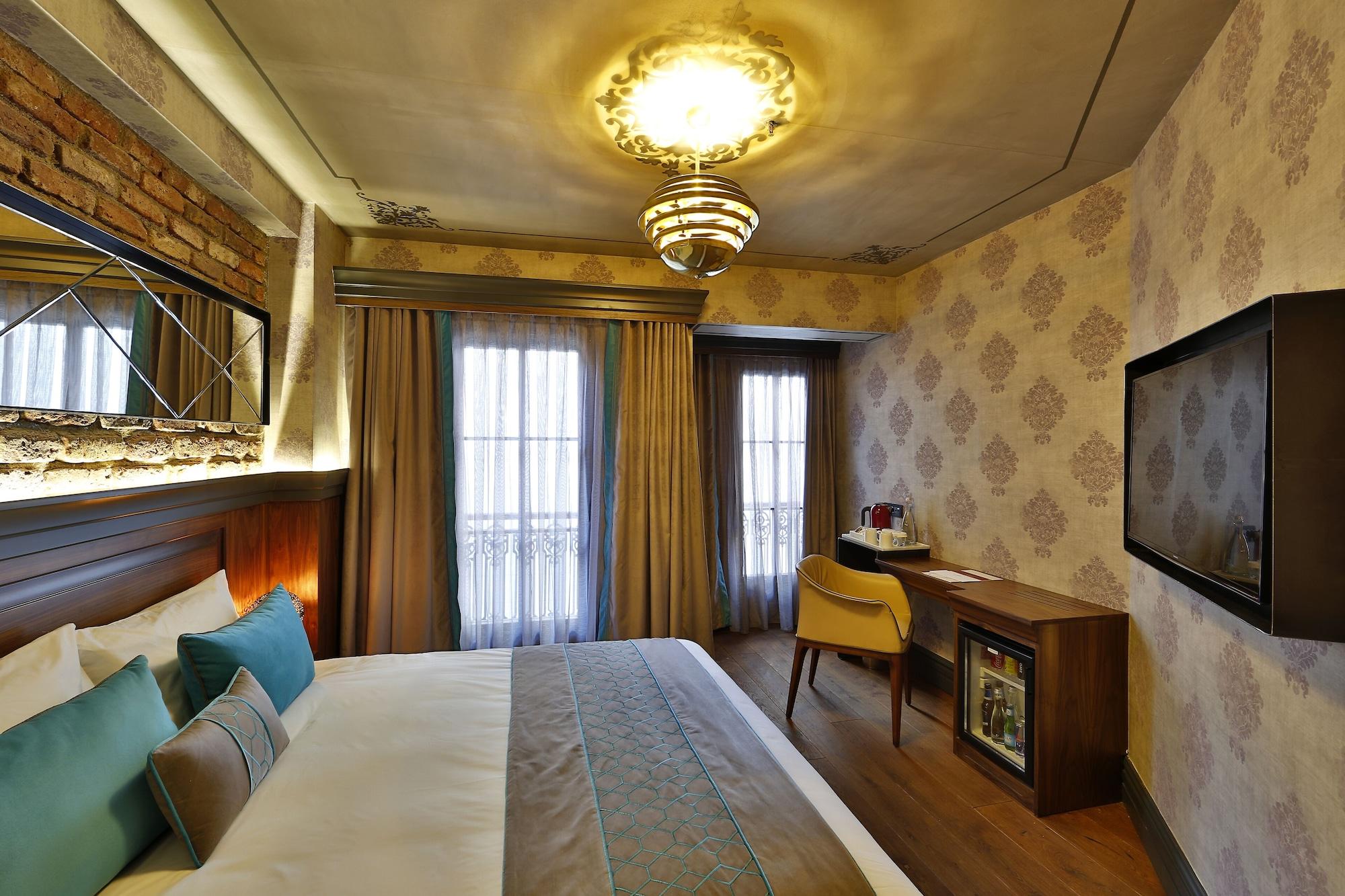 Hotel Sanat Boutique Pera 3*
