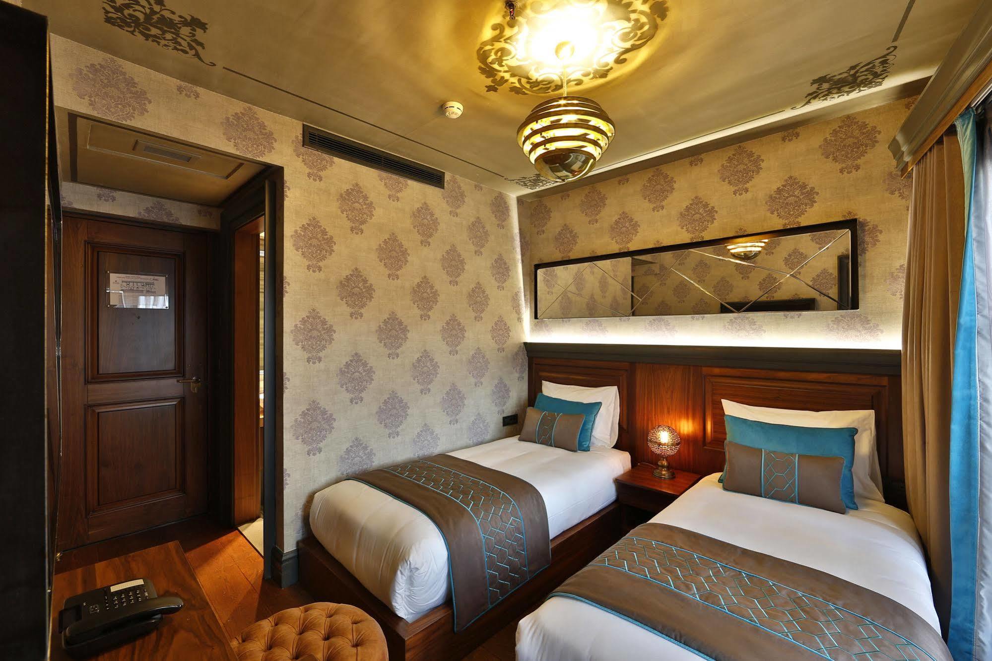Hotel Sanat Boutique Pera 3*